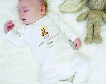 Personalisierte erste Silvester Baby Strampler / Westen - mein erster Silvester Schlafanzug - 1