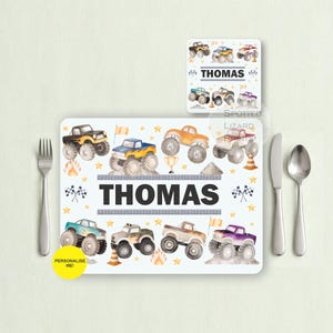 Juego de mantel individual y posavasos personalizados con diseño de Monster Truck para niños, juego de cena con nombre personalizado, regalo de cumpleaños para niños, mantel individual para la hora de la comida de los más pequeños.