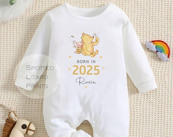 Born in 2025 Baby Vest, Baby Rompersuit- New baby arrival Vest, Sleepsuit - Winnie the Pooh - Gift for new and expecting Mum - Pregnancy