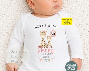 Personalisierte alles Gute zum Geburtstag Nanny Baby Outfit | 50er 60er 70er 80er Geburtstagsgeschenk für Oma | Babyweste, Strampler oder T-Shirt | Geschenk