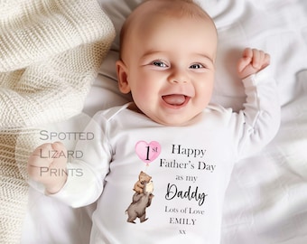 Tenue de bébé personnalisée pour la fête des pères | Notre premier bébé pour la fête des pères | Pyjama bébé personnalisé | Cadeau papa pour bébé Royaume-Uni