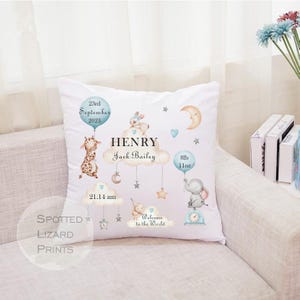 Gepersonaliseerde kussen nieuwe baby - kussen mijlpaal kinderkamerkussen - gepersonaliseerd kussen babyjongen - nieuwe baby - dierenkussen - babycadeau