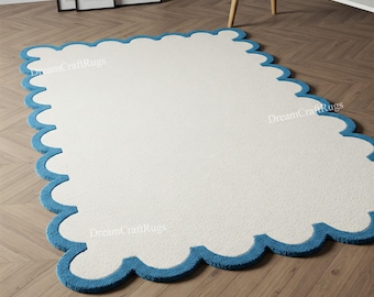 Hand Tufted Wool Area Rug: White & Sky Blue Scallop Design
