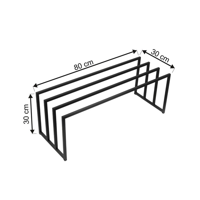 Puede incluir: Zapatero de metal negro con tres niveles. El zapatero mide 30 cm de alto, 30 cm de ancho y 80 cm de largo.