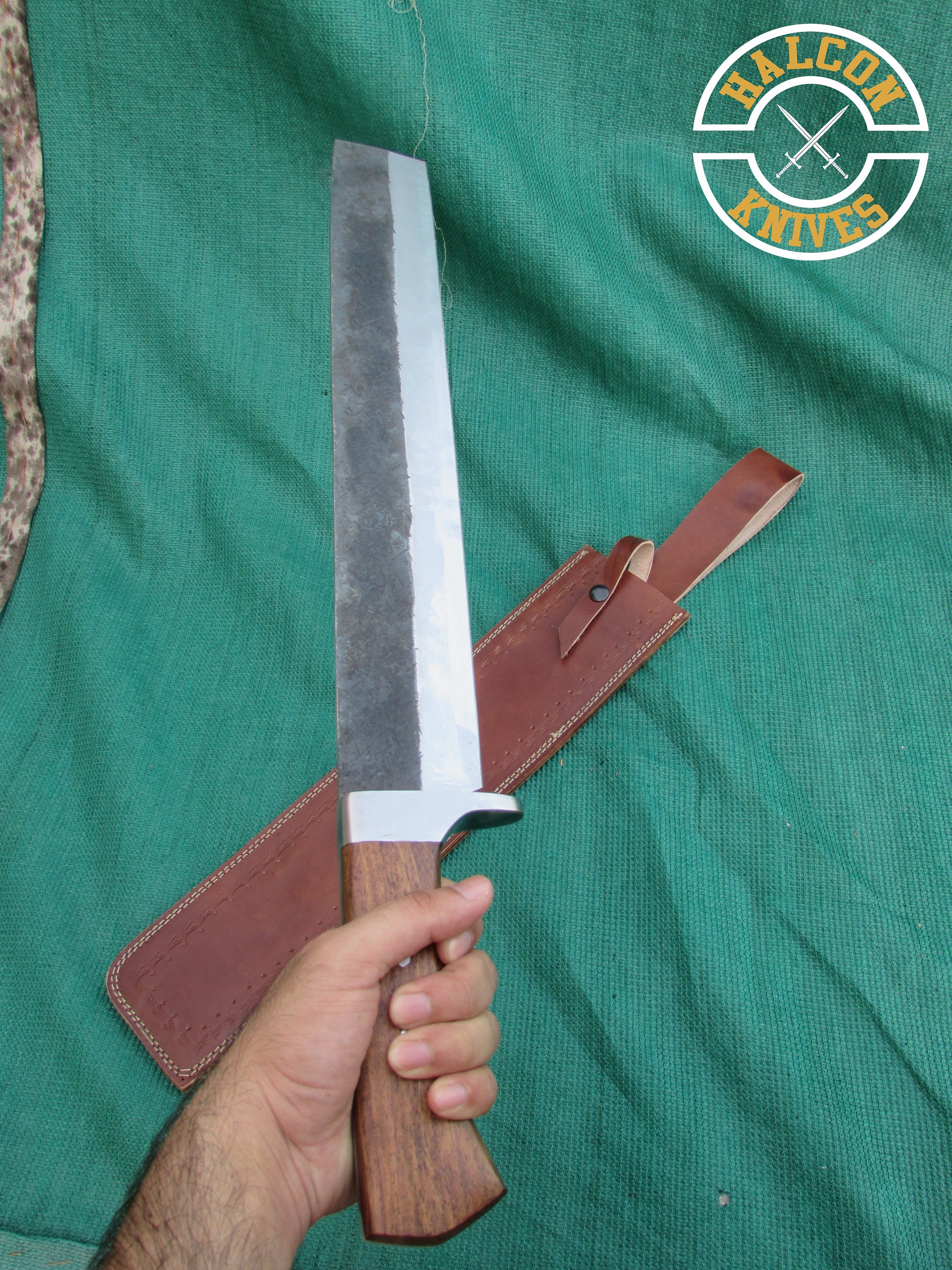 Handmade Carbon Steel Hunting Knife – Bone & Wood Handle