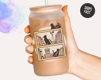 Custom Cat Themed Gift Black Cat Lover Cats on Bookshelf Iced Coffee Glass Cat Dad Cat Mom Personalized Cat Gift Book Worm Booktravert