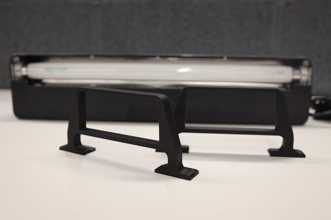 T8 UVB Light Stand for Reptile Terrarium (for Zilla Slimline Fixtures