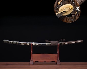 Handmade Damascus Steel Katana: Personalized Japanese Samurai Sword