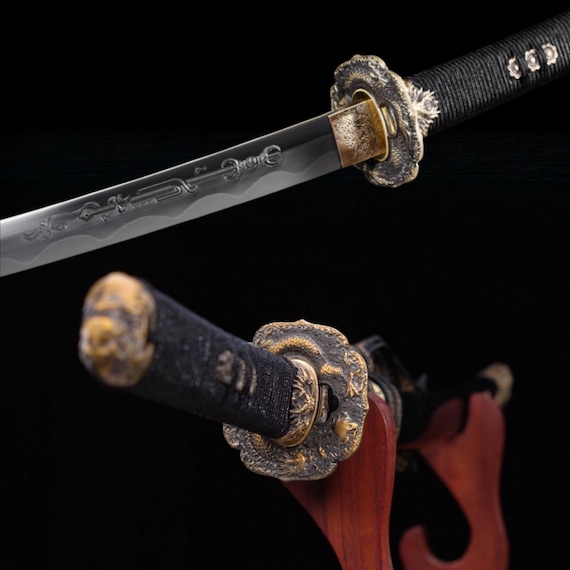 Handmade Engraved Wakizashi: Japanese Samurai Sword, Dragon Tsuba