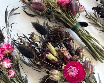Moody Dried Wildflowers Mini Bouquet Dark Dried Flowers Home Décor Bridesmaids Gifts Gifts for Her Dried Botanical