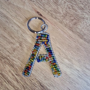 Chaveiros com alfabeto de contas - A a J