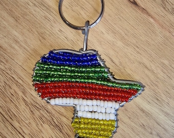 Handmade Beaded African Keyring: Zulu Pattern Heart & Shield