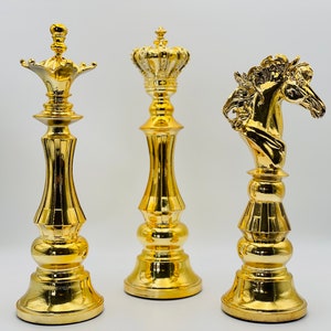 Schachfiguren Statue, Gold König Figur, Königin Statue, Pferdestatue, Innenarchitektur Kunst, luxuriöses Chrom Schachdekor, Einweihungsgeschenk