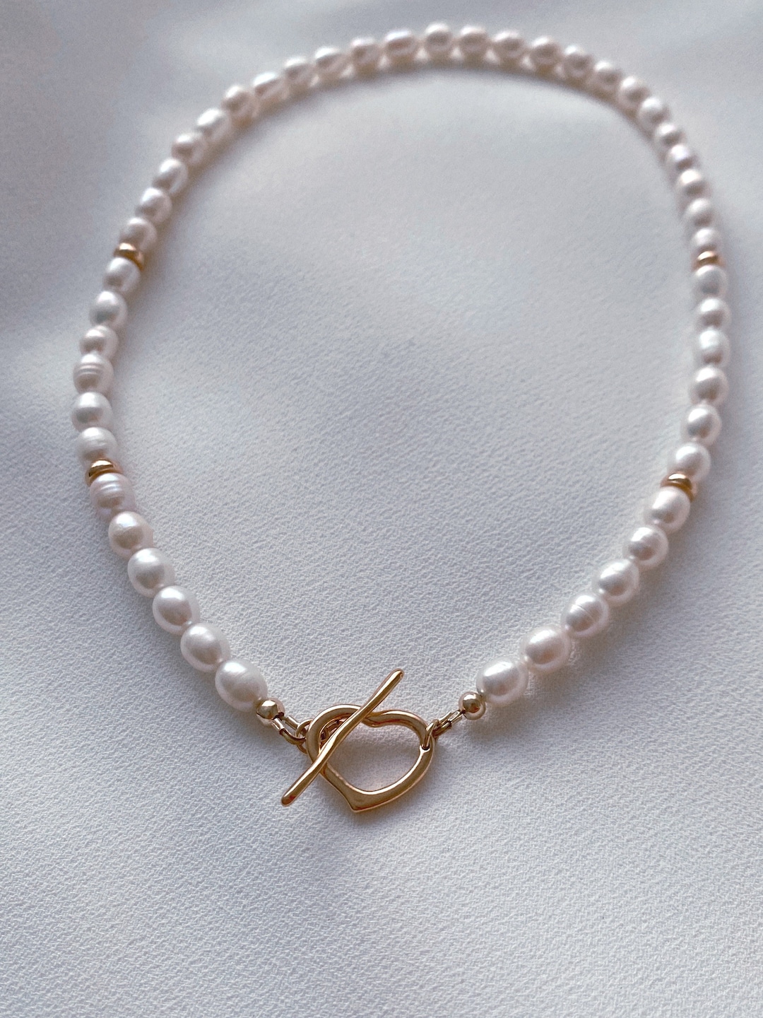 Wren Classic Pearl Heart Necklace main image 0