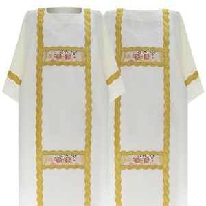 Gothic Dalmatic with stole Vestment DE844