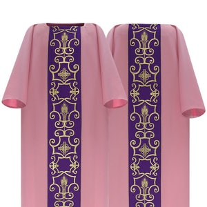 Gothic Dalmatic with stole Vestment D034