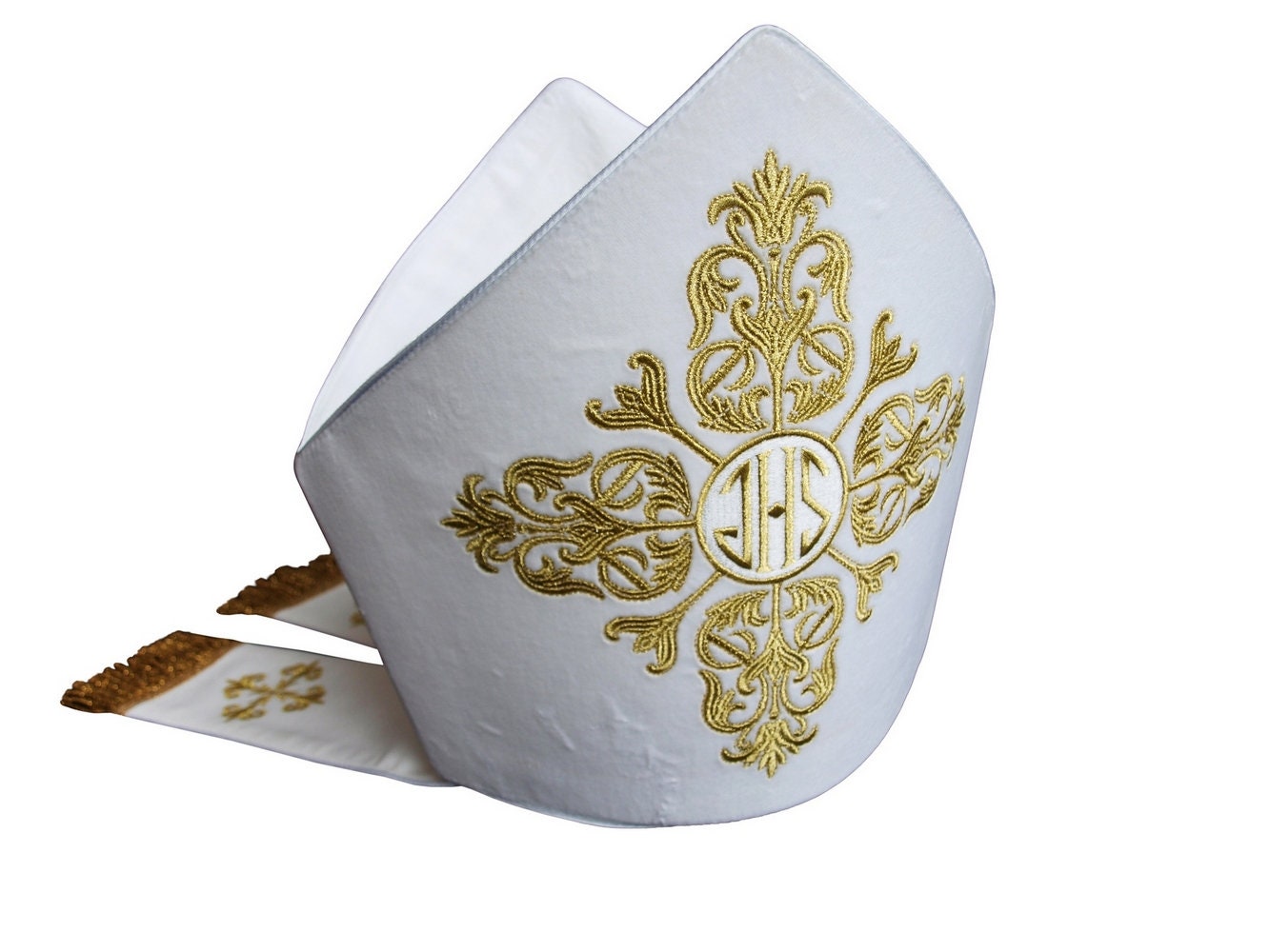 Mitre Vestment M573