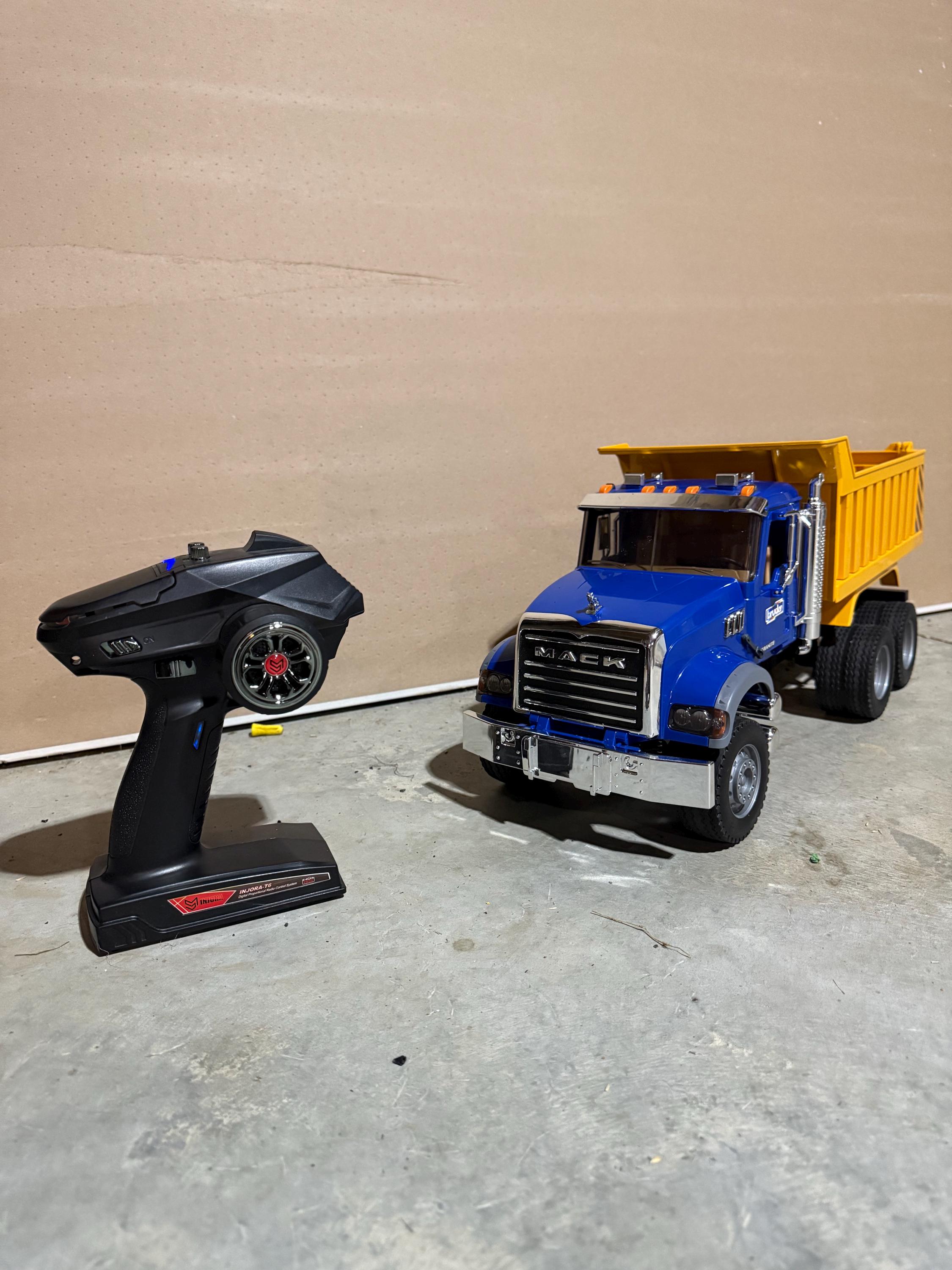 1/16 RC Bruder Mack Granite Dump Truck - Etsy 1/16 RC Bruder Mack Granite Dump Truck - Etsy