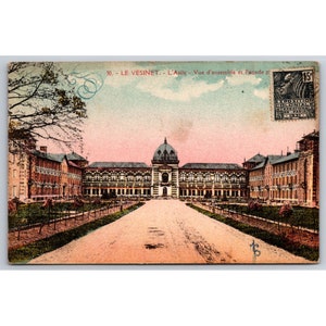 Cartão postal Le Vesinet L'Asile Vue d'ensemble et Facade 0401