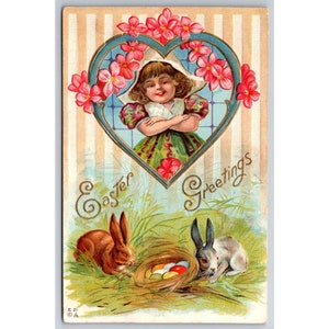 Antike Postkarte Ostergruß Hase Kaninchen Eier Nest Mädchen Blumen Herz Urlaub