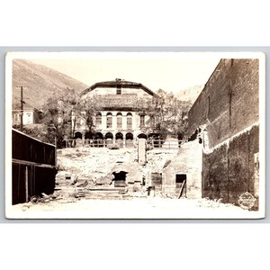 Carte postale vintage Nevada Virginia City Old Piper Opera House RPPC 0493