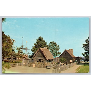 Postcard First Pilgrim Houses and Mayflower II Plymouth Massachusetts 0141