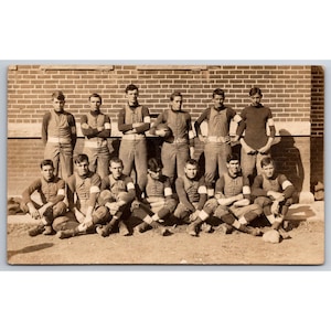 Postkarte Gosport High School Foot Ball Team 1910 RPPC 0823