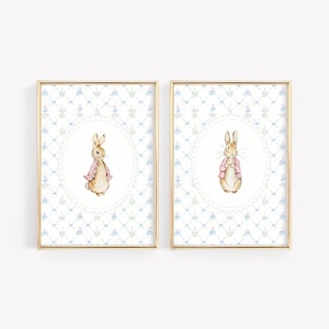 Arte de pared de Peter Rabbit rosa, decoración para habitación de niña, juego de láminas de Beatrix Potter, decoración floral de flores silvestres para habitación, láminas vintage de conejos.