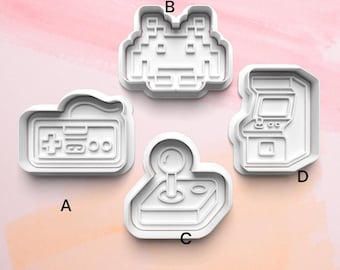 Retro Game Theme Cookie Cutter: 3D Printed Fondant Cutter