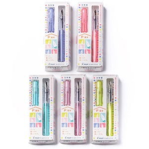 Édition transparente LIMITÉE - Stylo plume Pilot Kakuno Family Series, pointe fine, plume souriante, fabriqué au Japon, inclus avec UNE cartouche d'encre