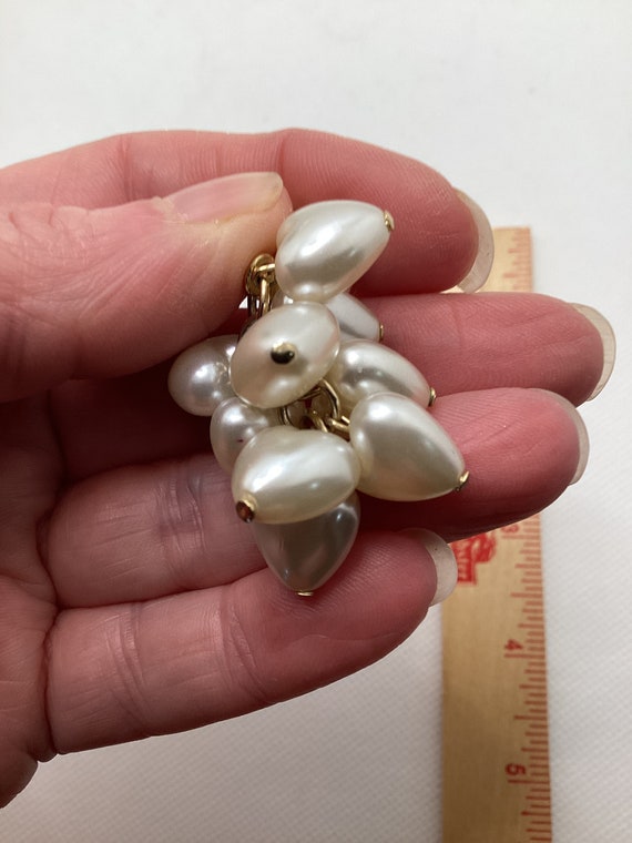 Vintage Pearl dropped pierced earrings with heart… - image 10