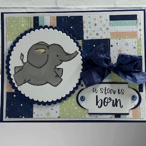 Carte de naissance Une étoile est née - Jolie conception de courtepointe éléphant - Welcome New Baby