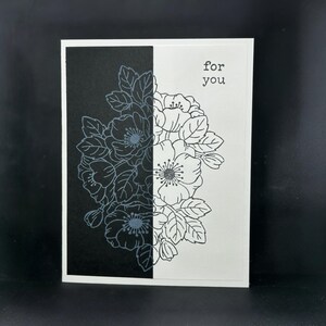 florale noire et blanche simple de Zazzle.be Liste d'envies Vous avez des idées ? Carte faite main pour vous pour toutes les occasions | Une carte élégante pour montrer que vous l'aimez