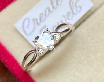 Versprechensring für Sie Individuell Herzform Moissanite Verlobungsring Zierlicher schmaler Ring Herz Solitär Ring Jubiläumsring Geschenk für Sie