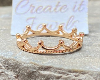 14K Dainty Gold Crown Band Ring Thin Gold Rings Band Princess Ring Minimal Stacking Ring Dainty Victorian Rings for Women Bridal Gift Her