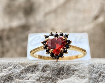 Herz Granat Ring mit schwarzem Heiligenschein, Vintage Gold Verlobungsring