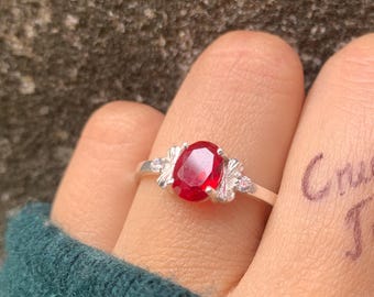 Oval Ruby Ring, 14K Gold Ring, July Birthstone Ring, Solitaire Ruby Ring, Dainty Gemstone Ring, Vintage Inspired Ring, Anniversary Gift