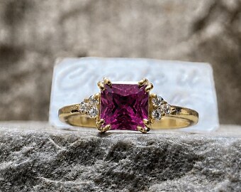 Rhodolite Garnet Ring, Pink Garnet, Gold Gemstone, Cushion Cut, Vintage Statement Ring, Engagement Jewelry, Anniversary Gift for Her