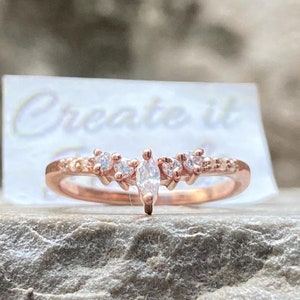 Natural Diamond Iconic Cluster Ring 14K Solid Gold Wedding Engagement Ring For Women Dainty Gold Ring Minimalist Tiny Cluster Ring For Her
