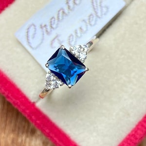 Blue Sapphire Ring, Vintage Sterling Silver Blue Engagement Ring, Unique Anniversary Ring, September Birthstone, Birthday Gift For Her mom