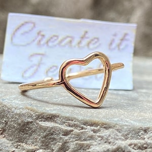 Big Hollow Heart Ring, Statement Heart Ring, Open Heart Band, Bold Love Ring, Adjustable Heart Jewelry Unique Fashion Ring Everyday Ring her