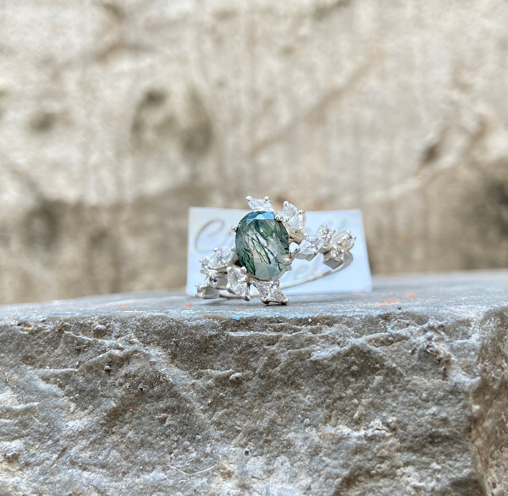 Personalized Mothers Ring With 1-8 Simulated Birthstones - Custom Name & Date Engraving