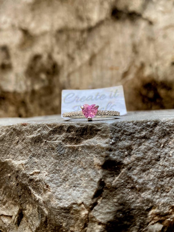 Bague diamant rose en forme de coeur Bague de fiançailles simulée