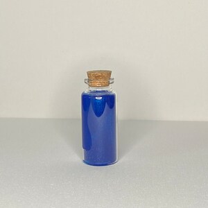 Small Potion Bottle (Deep Blue)