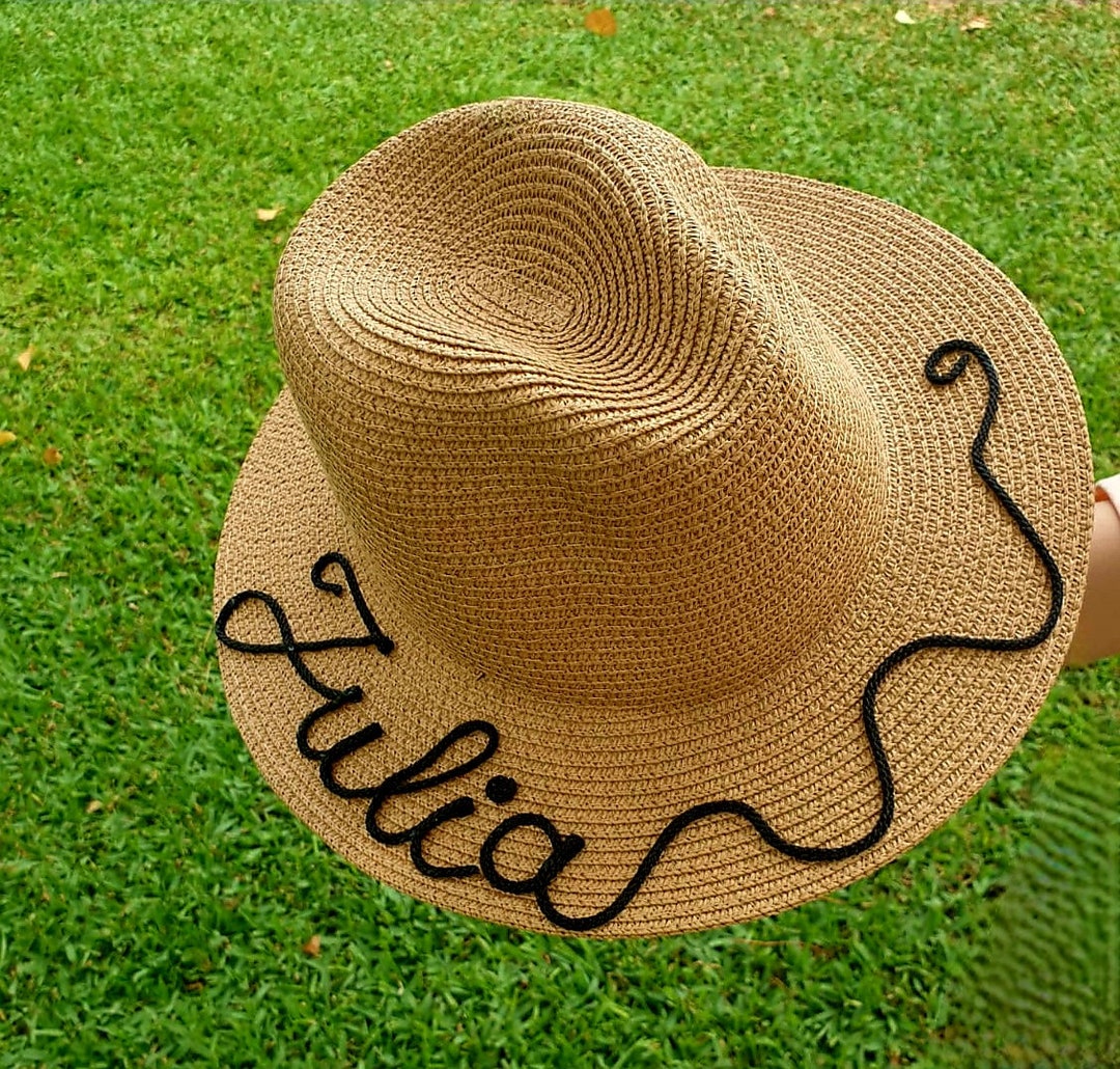 Handmade Straw Sun Hat: Personalized Beach Fashion - Etsy display picture 2