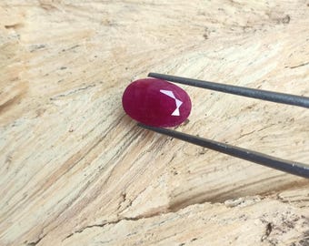 Rubis Cabochon De Madagascar Traité – 1,27 Ct, Ovale, Couleur Rouge