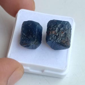 100% Natural Blue Sapphire Rough, 26 Ct Unheated Untreated Loose Sapphire, Genuine Earth Mined Stone, Sapphire Raw For Luxury Jewellery