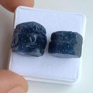 36,37 ct Safira Azul Orgânica Bruta Solta | Safira Azul Africana | Pedra Solta Genuína para Joias | Safira Natural Bruta