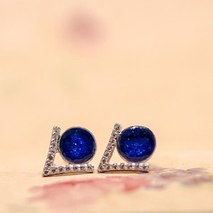 Los 68 pendientes especiales con tela de ropa propiedad de Elvis y carta de autenticidad