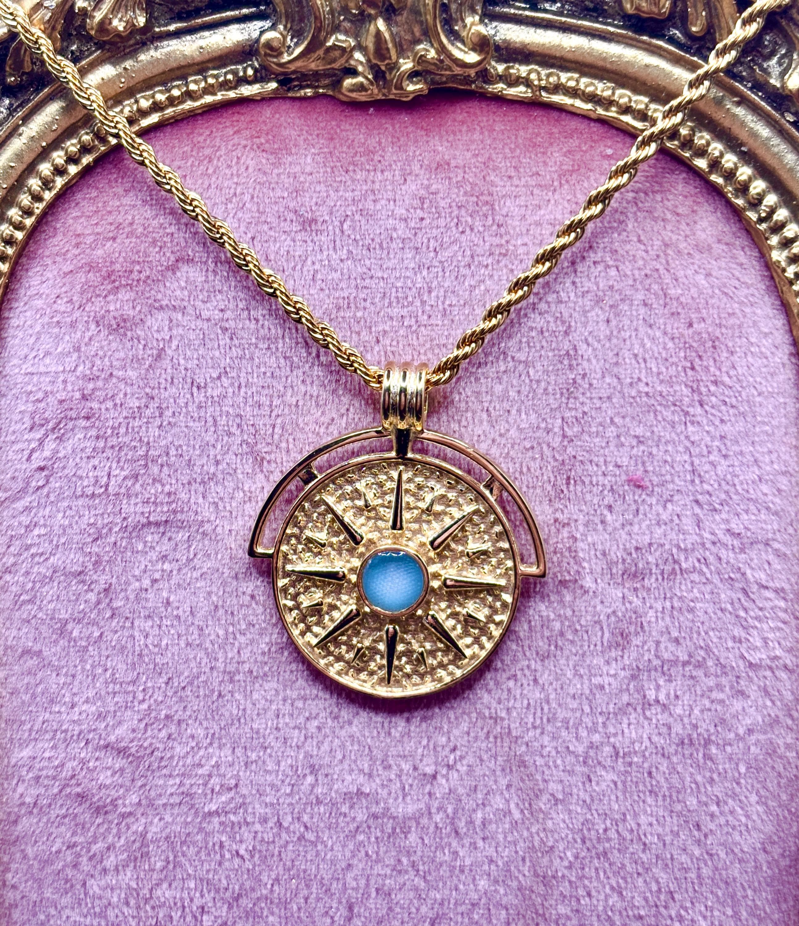 Tcb elvis necklace - Etsy 日本